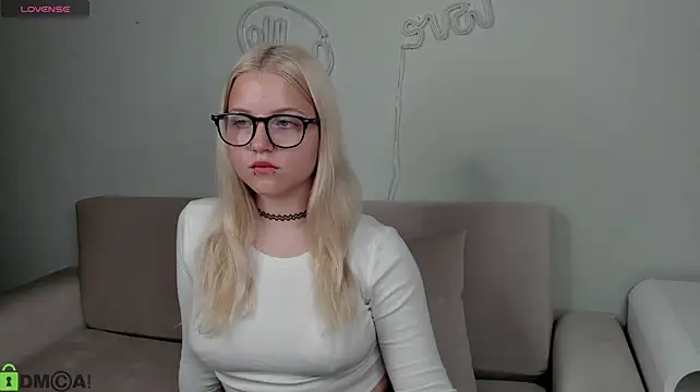 Velvet-Lun live cam preview
