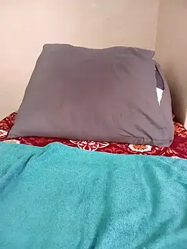 shy-lillyX22
