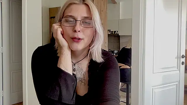 Ella_Bloom