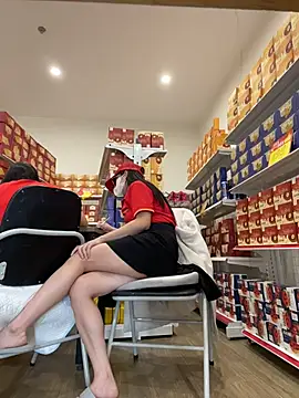 Sneaky_Cumshoot