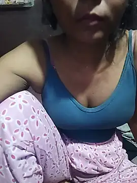 Ayesha_khan2