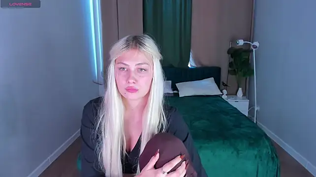 Catherine_Everly1 live cam preview