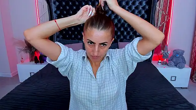 Rebecca_Diamond