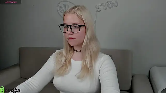Velvet-Lun webcam
