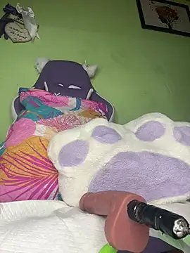 KattalellaGomez webcam