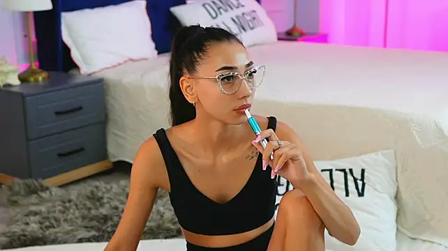 JessieePink webcam