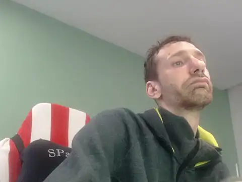 iLoveElusiveCats webcam