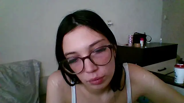 DolorisHowle webcam