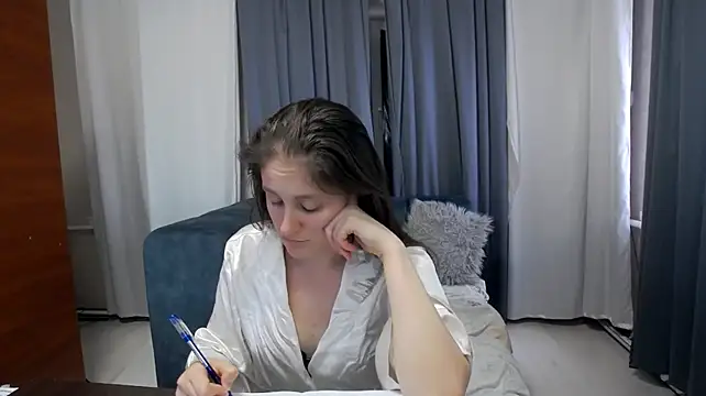 Holliy_Cooper webcam
