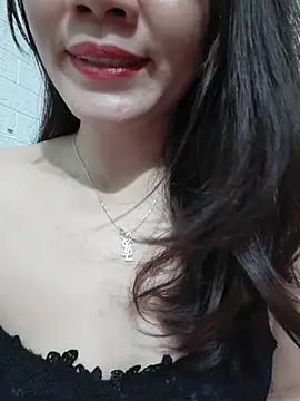 Singlemom69xx webcam