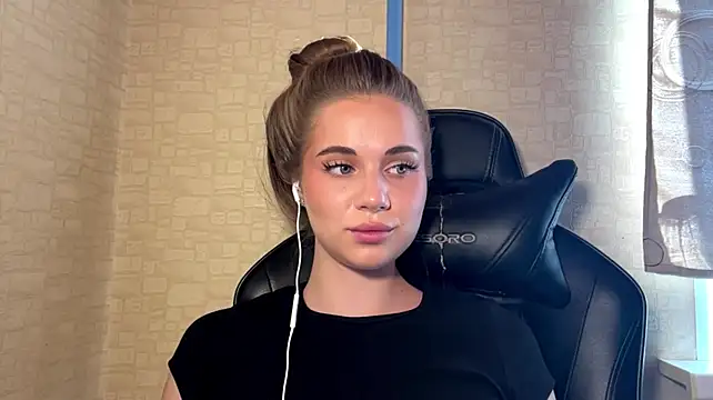 Miss_Blessnyth webcam