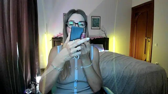 miababemi09 webcam