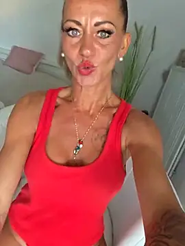 housewifebella