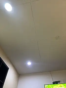 Emmily_Thompsonn webcam