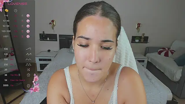 LaylaSunshinee webcam