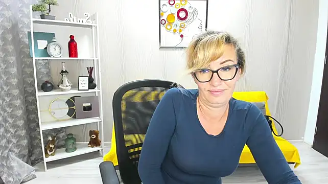 Cassandra_Hotty webcam