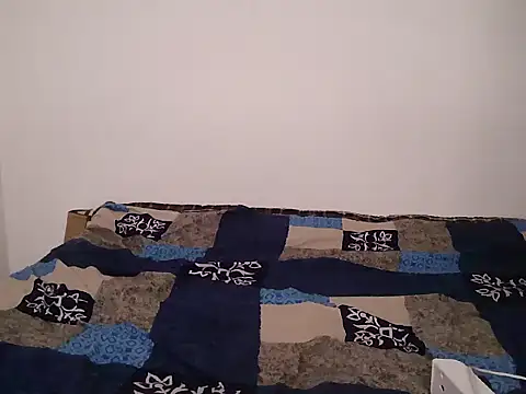 aesthetic_queen live cam on StripChat