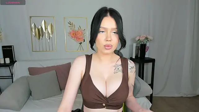mistress_of_hearts live cam on StripChat