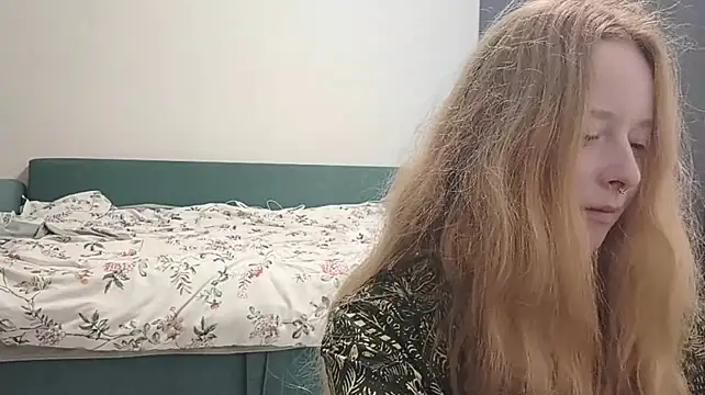 KateVibe_01 webcam