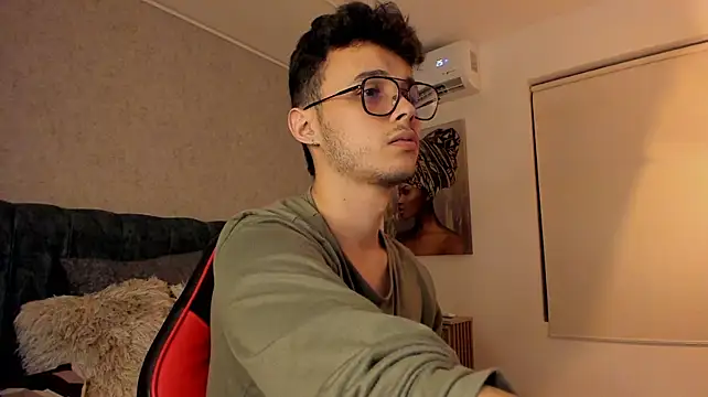 Alhan_Twink webcam