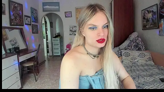 milliKira006 webcam