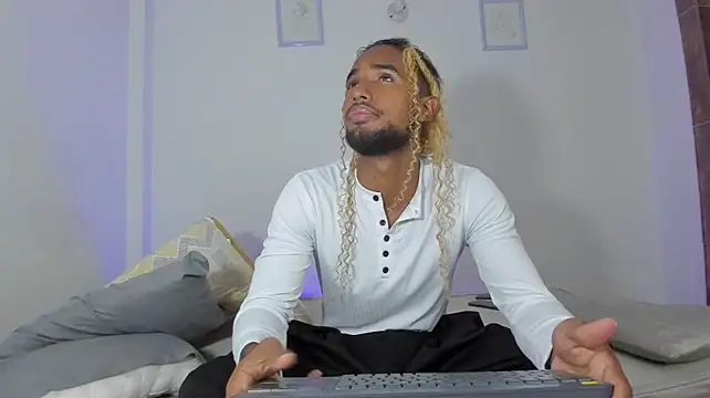 salvatore_amator webcam