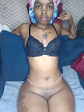 Midnight-Goddess webcam