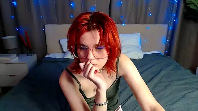 Avrora_Vance webcam