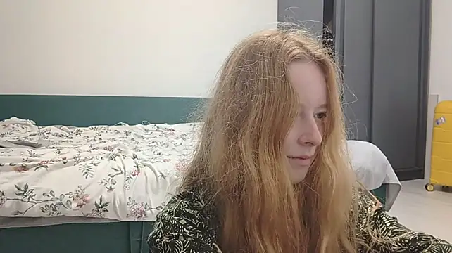 KateVibe_01 webcam
