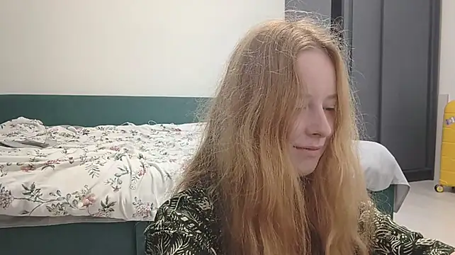 KateVibe_01 webcam