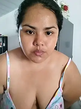 MiaBloom0 webcam