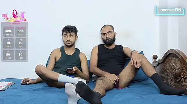 DesiDaddyandSon webcam