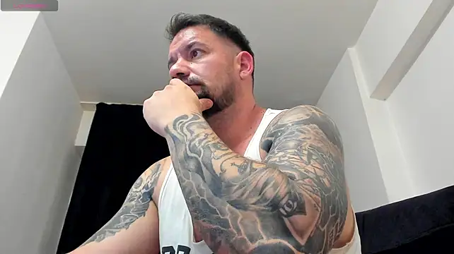 musclemonster31 webcam