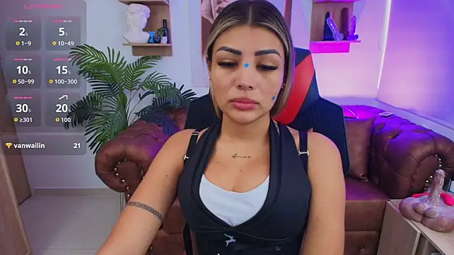 SALOOMEE__ webcam
