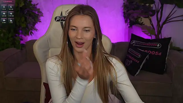 Julia__Star_ webcam