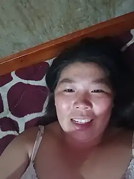 quynhkoolbae webcam