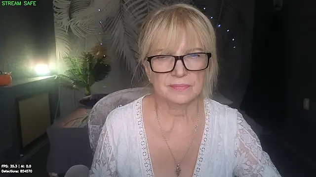 Dr_Mireille webcam