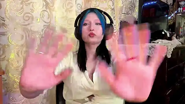 Missmeew webcam