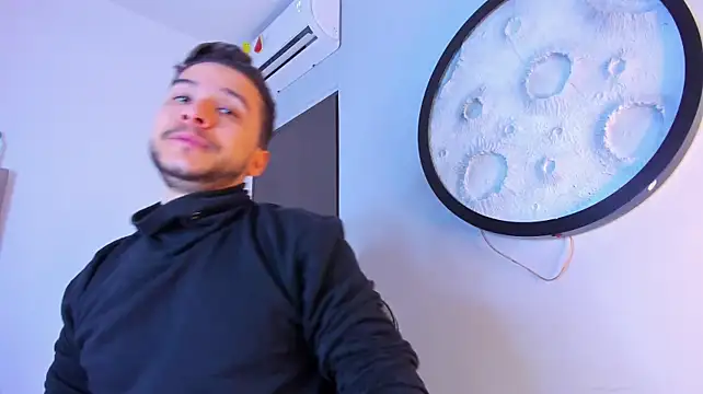 Mike_0012 webcam