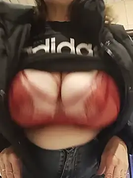 hugebobbs webcam