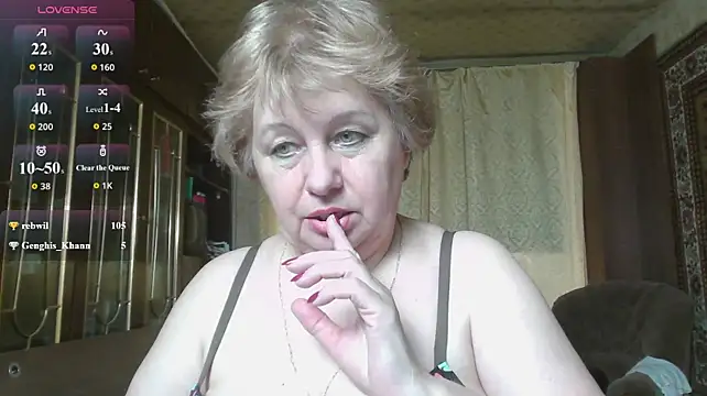 Casey_peach webcam