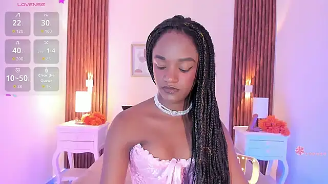 Chloebrunnie webcam