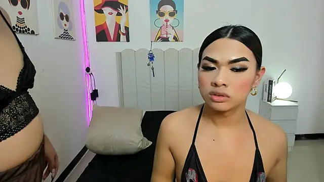 AliciaMooore webcam