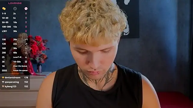 JonnyDarkk live cam on StripChat