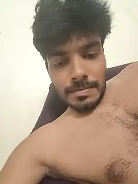 Alphabull4u live cam