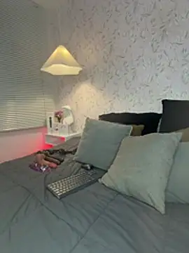Natasha_Brm webcam