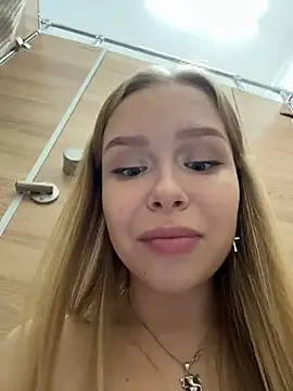 Liza_risky webcam