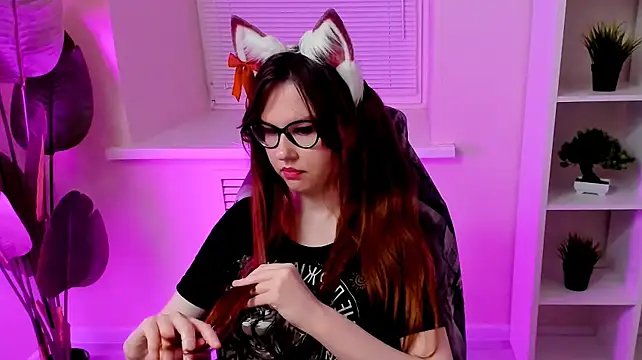 CarolGiggly live cam preview