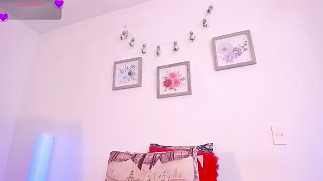 mely_rosse_ webcam