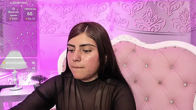 MishRaven webcam